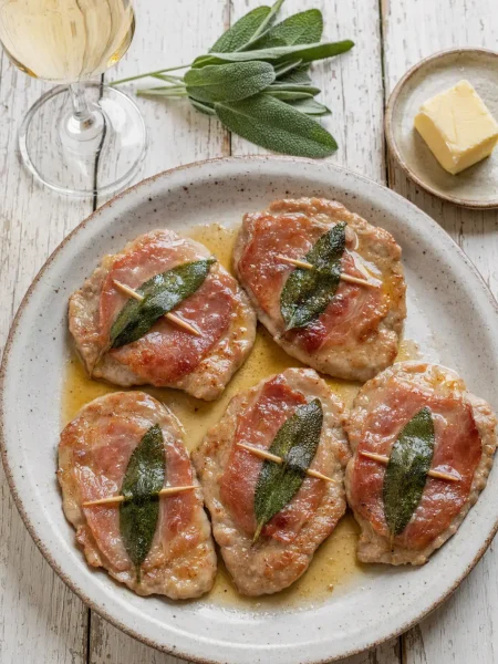 Saltimbocca alla Romana con vitello, prosciutto crudo e salvia